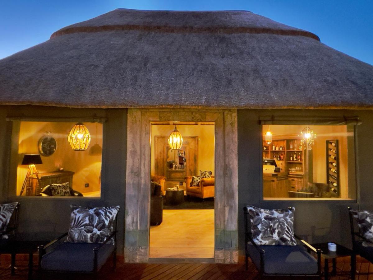 Kalahari Red Dunes Lodge Kalkrand ภายนอก รูปภาพ